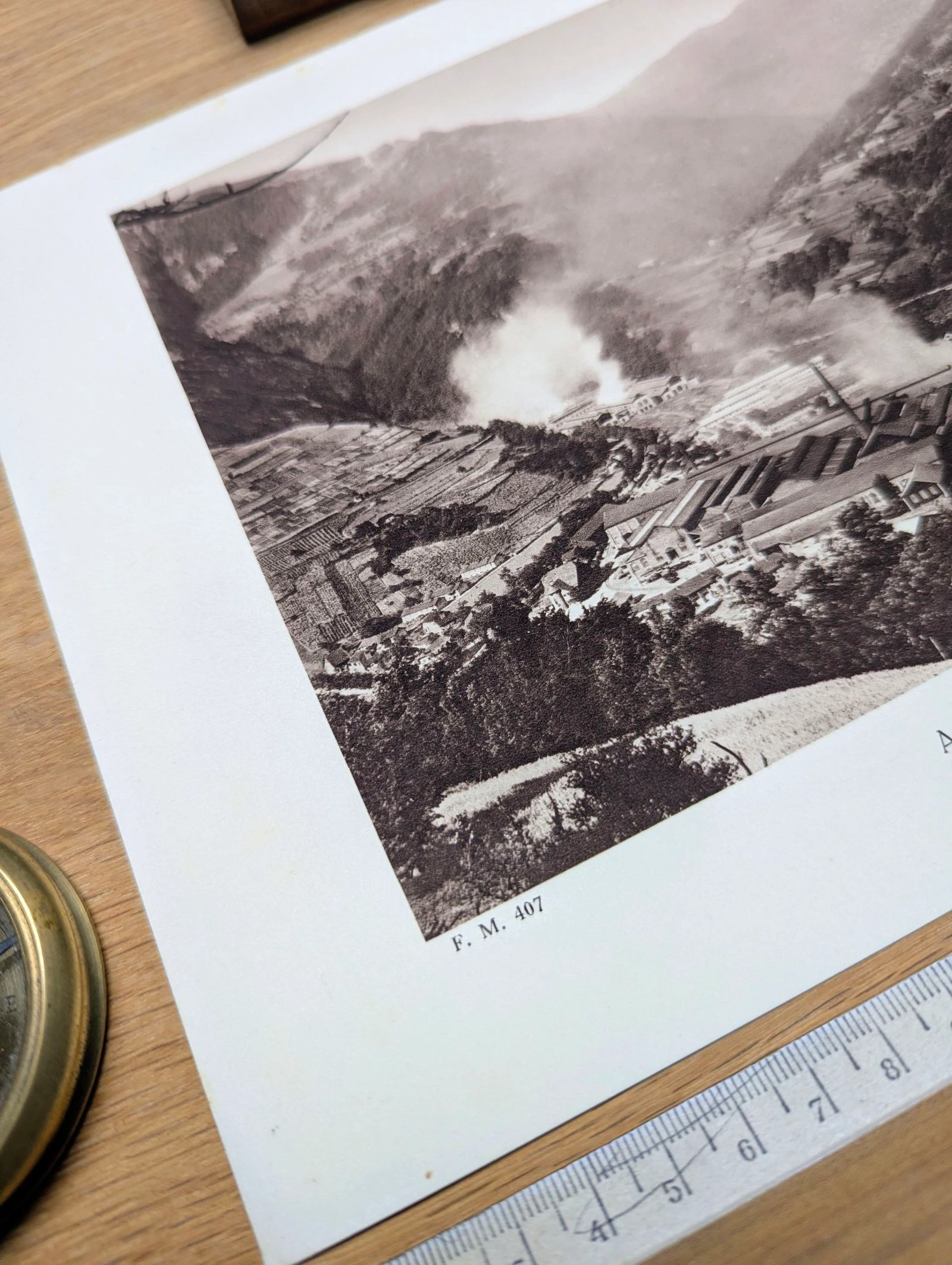 Ugine, Savoie. Placa fotográfica impressa em 1942. – photo 8
